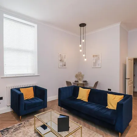 The Salisbury 103 Appartement *